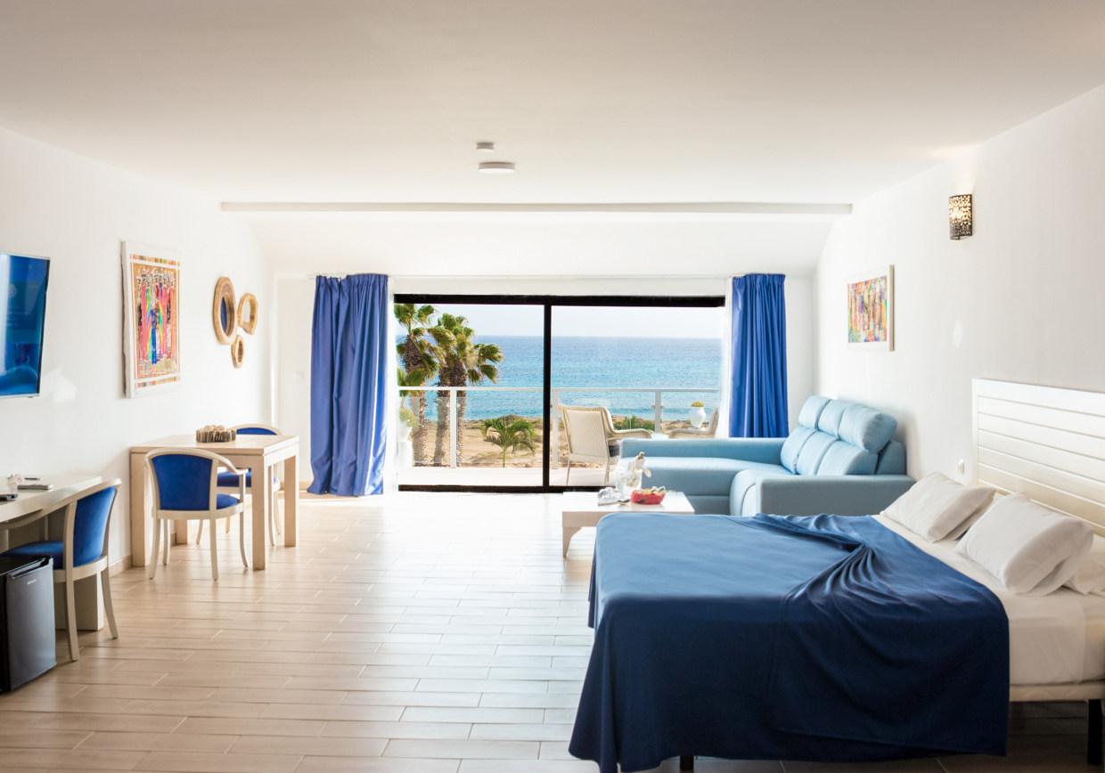 Hotel Livvo Budha Beach Santa Maria Exterior photo