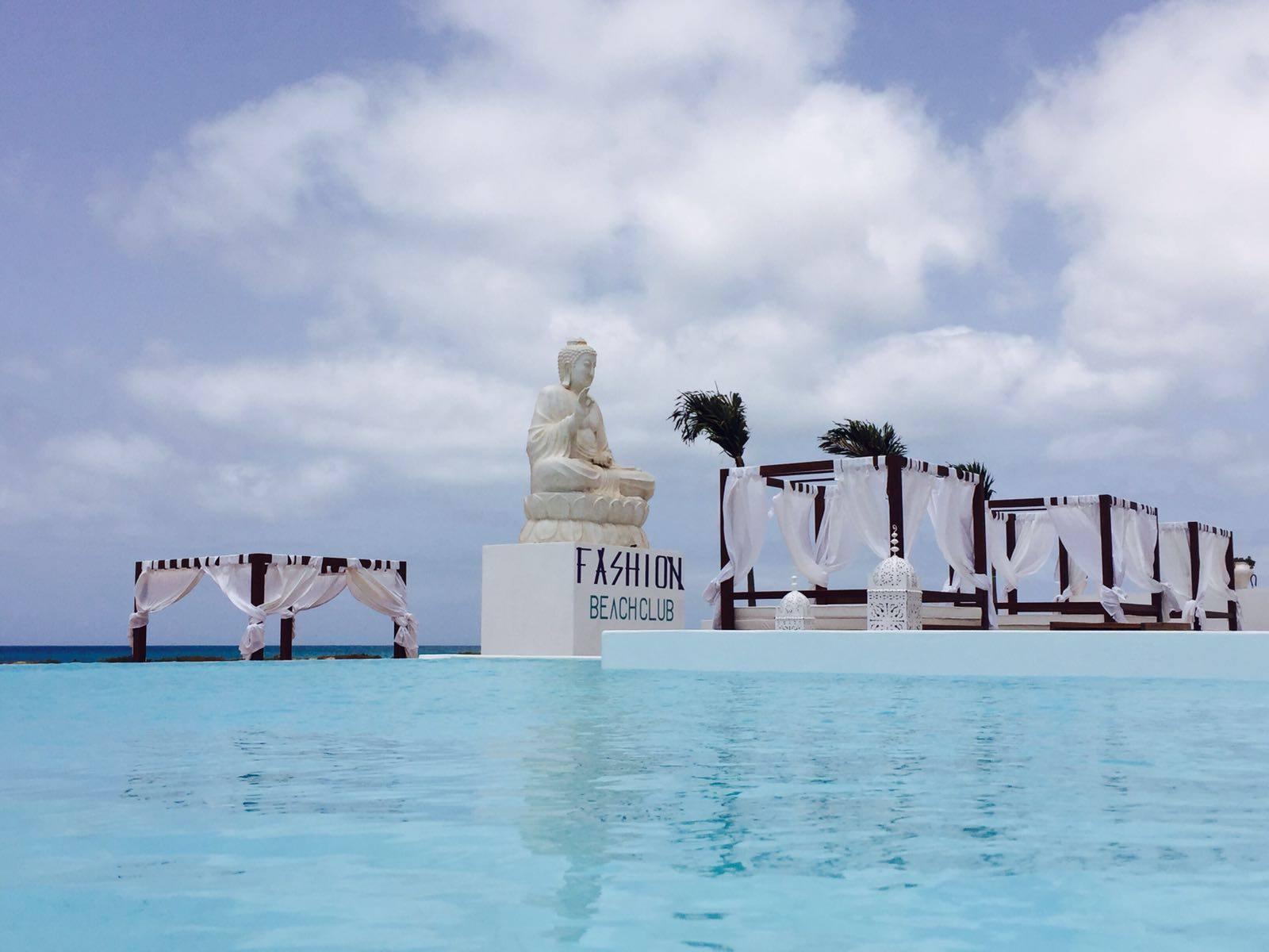 Hotel Livvo Budha Beach Santa Maria Exterior photo