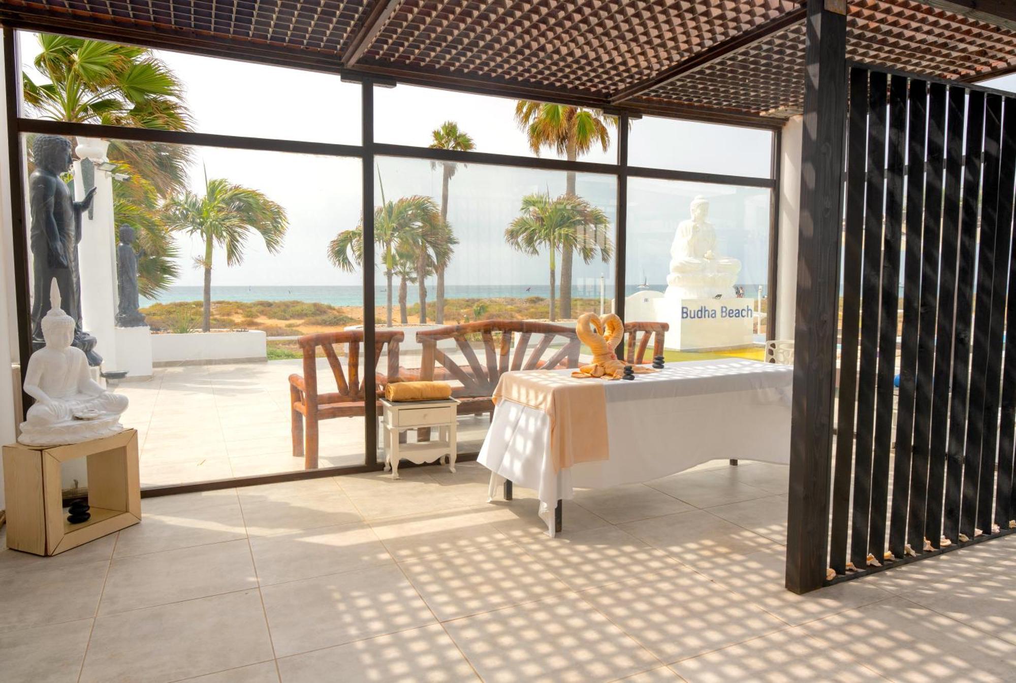 Hotel Livvo Budha Beach Santa Maria Exterior photo