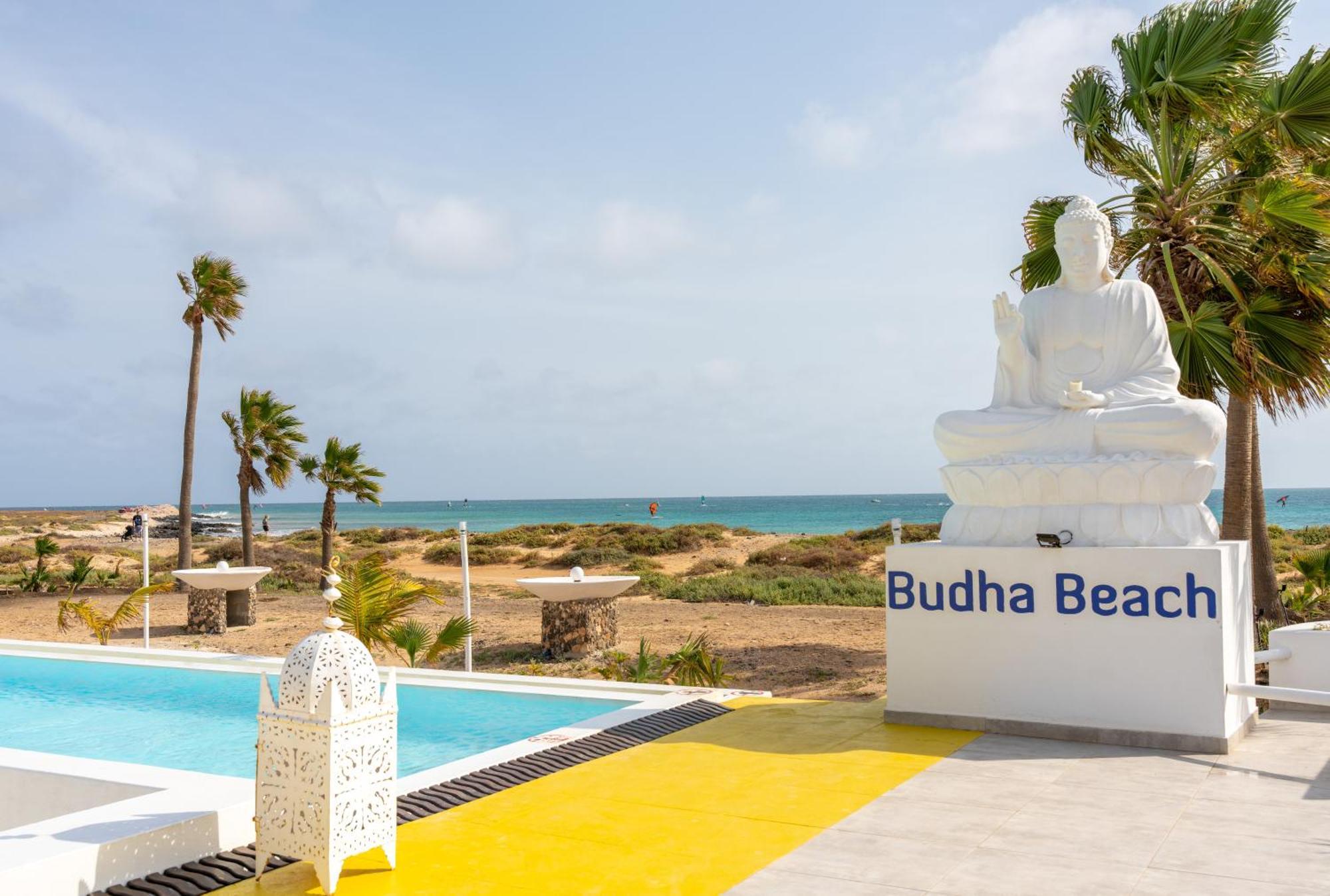 Hotel Livvo Budha Beach Santa Maria Exterior photo