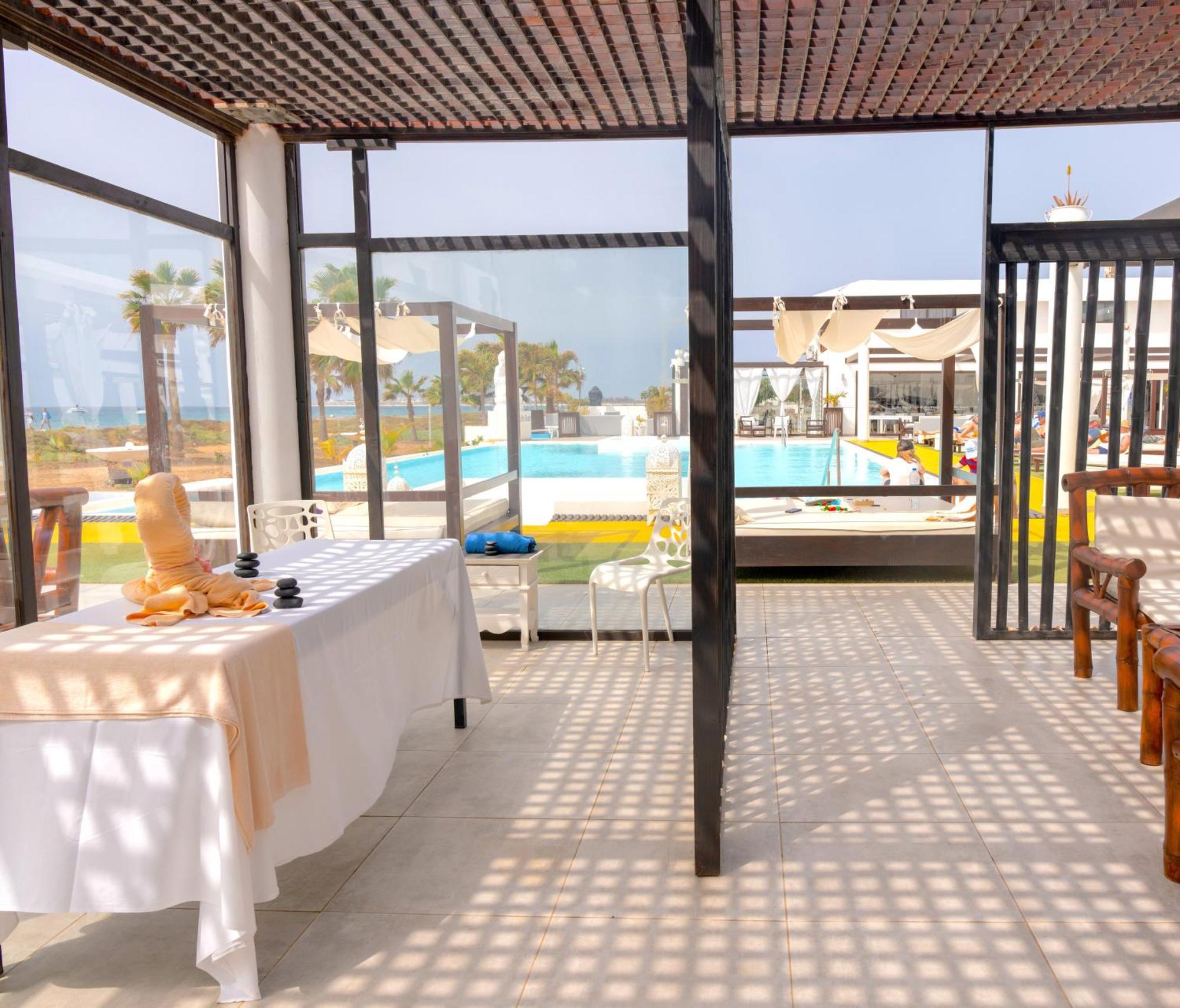 Hotel Livvo Budha Beach Santa Maria Exterior photo