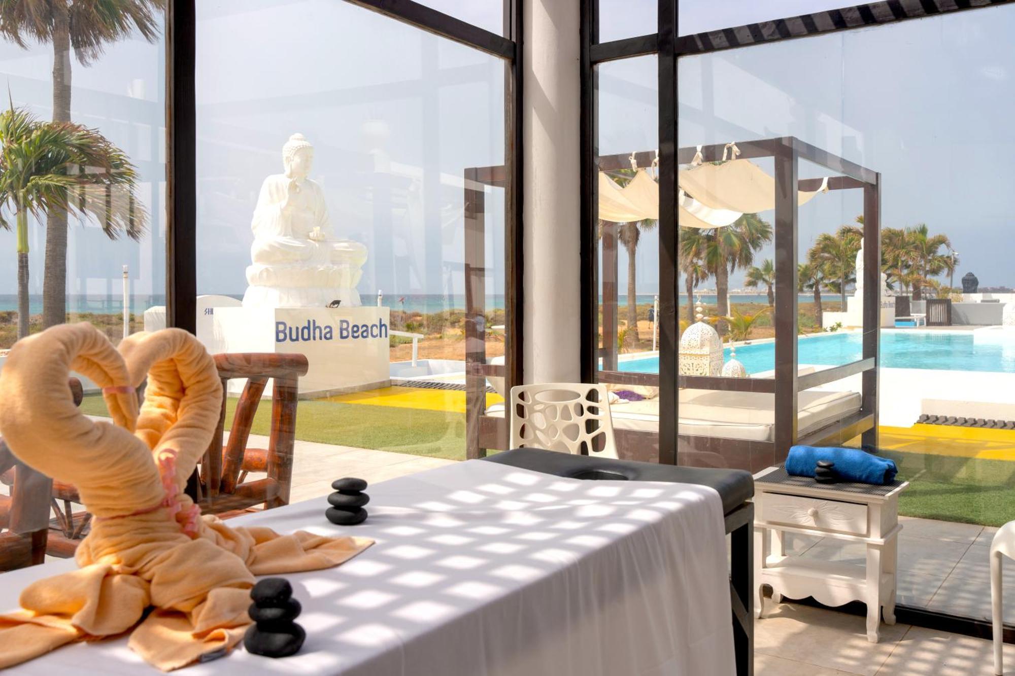 Hotel Livvo Budha Beach Santa Maria Exterior photo