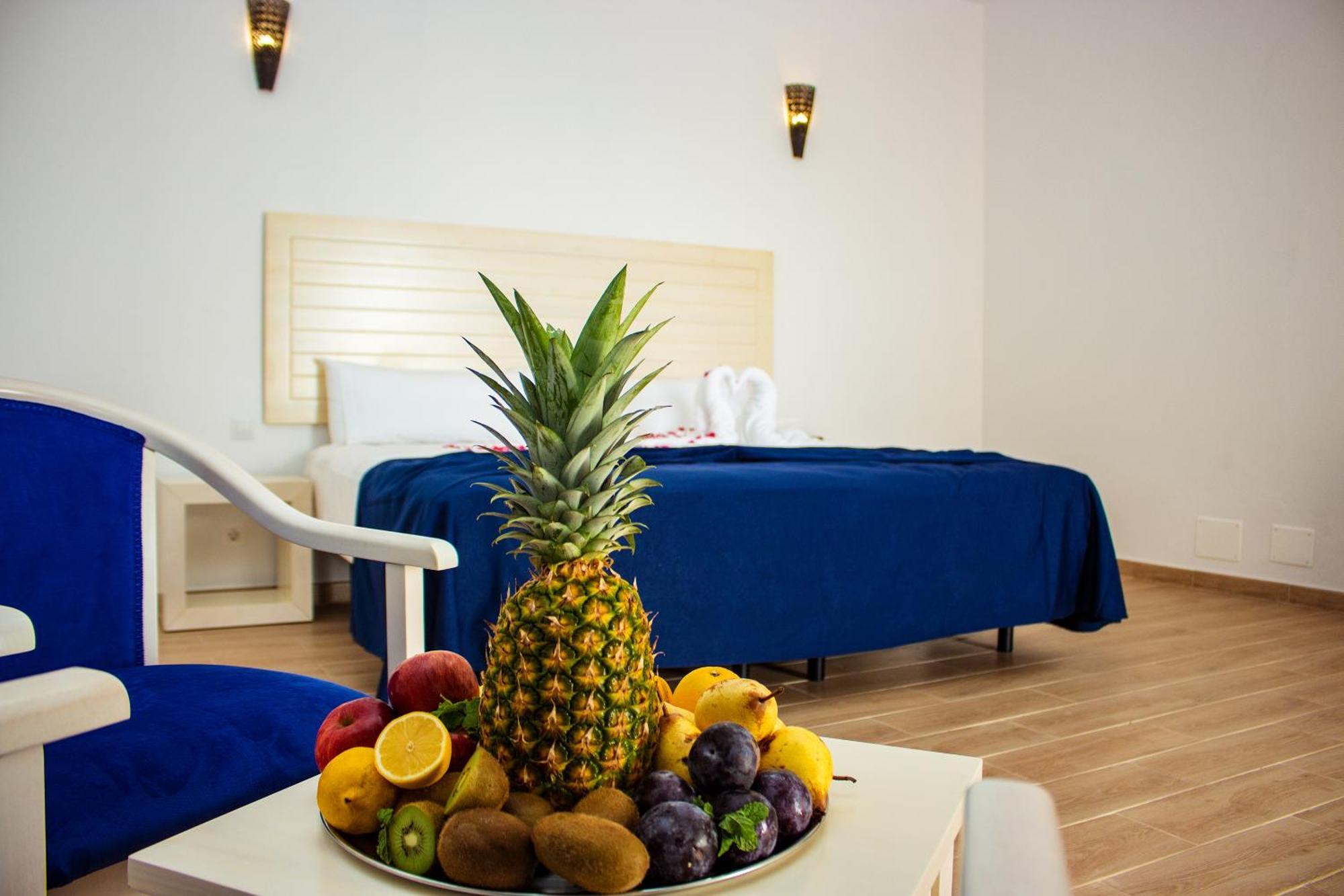 Hotel Livvo Budha Beach Santa Maria Room photo